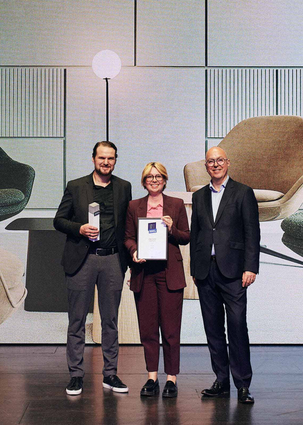 Mint Archi­tec­tu­re Ico­nic Awards 2023 Preis­ver­lei­hung Bank Ave­ra Bas­ler Kan­to­nal­bank Preis­über­ga­be Bestofbest